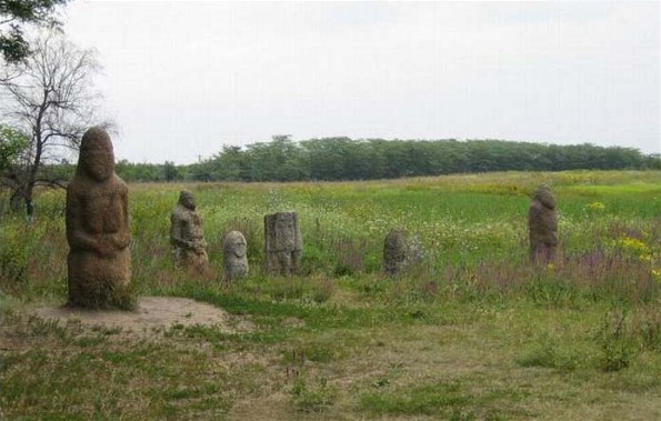 Image - Stone baby at Kamiana Mohyla.